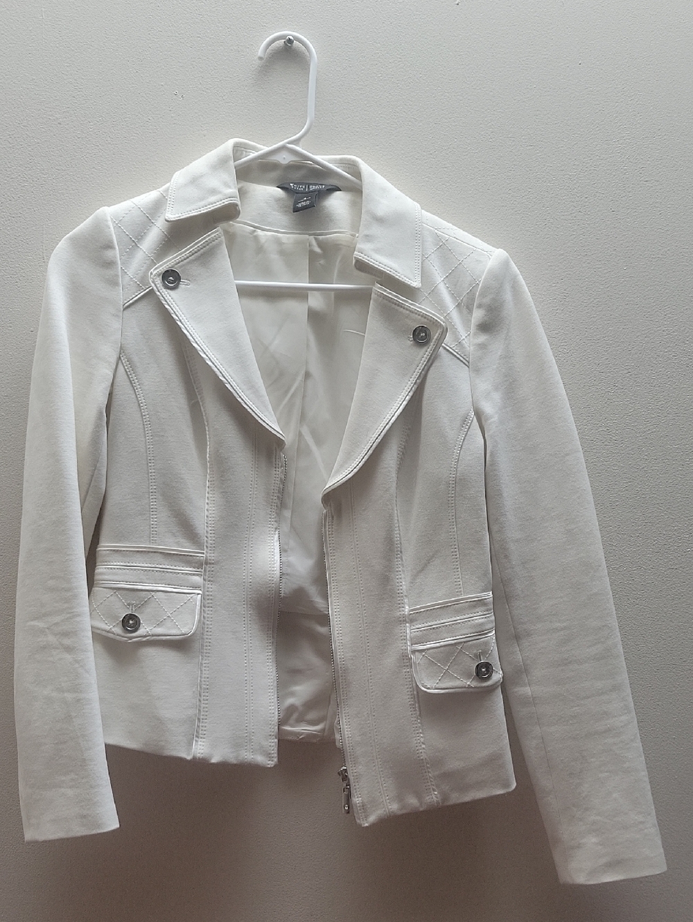 WHBM Off White Cropped Zipped Blazer Jacket